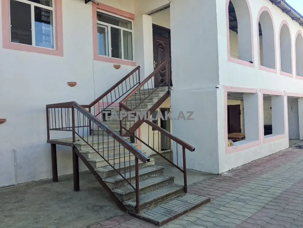 Satılır 8 otaqlı 200 m² Həyət evi - Xəzər